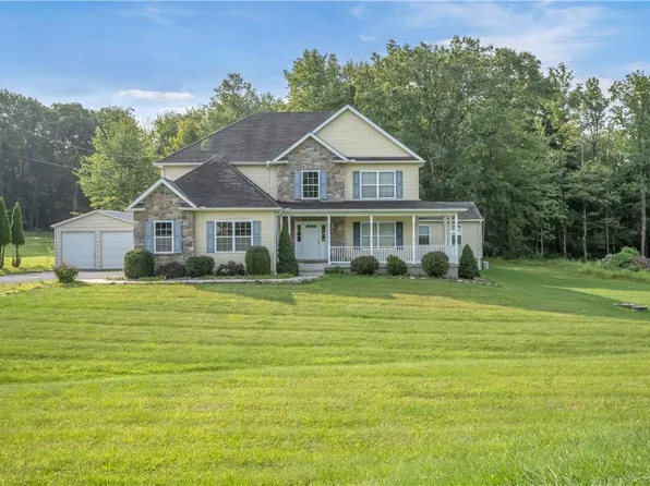 247 Springfield Dr, Bangor, PA 18013