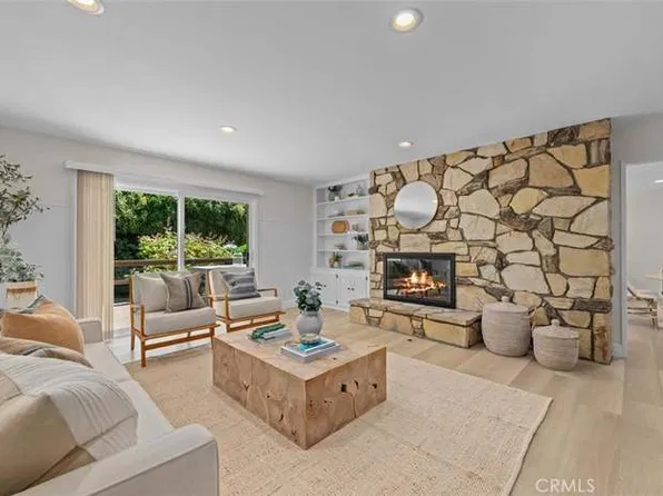 304 N Meadows Ave, Manhattan Beach, CA 90266