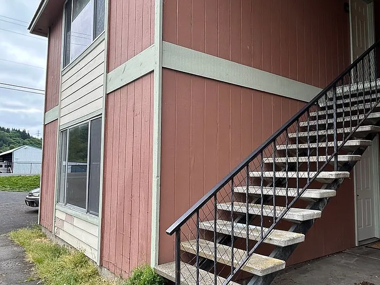 4658 Ocean Beach Hwy — Photo 23