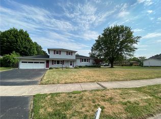206 Kennedy Cir, Rochester, NY 14609