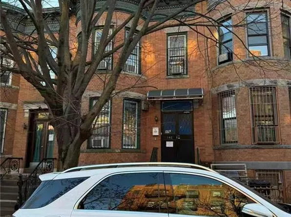 648 51st St, Brooklyn, NY 11220