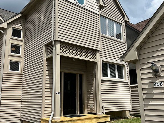 3rd image of 458 Village Oaks Ct