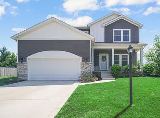 3304 Blue Grouse St, Valparaiso, IN 46383