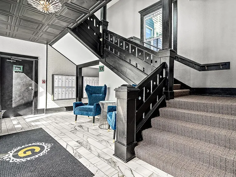 Madison View Apartments — Photo 8