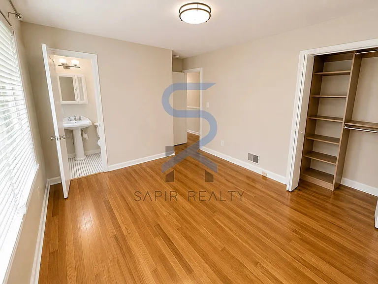 1171 Arborvista Dr NE — Photo 7