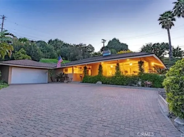 1 Cayuse Ln, Rancho Palos Verdes, CA 90275