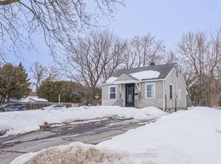 951 Merivale Rd, Ottawa, ON K1Z6A3