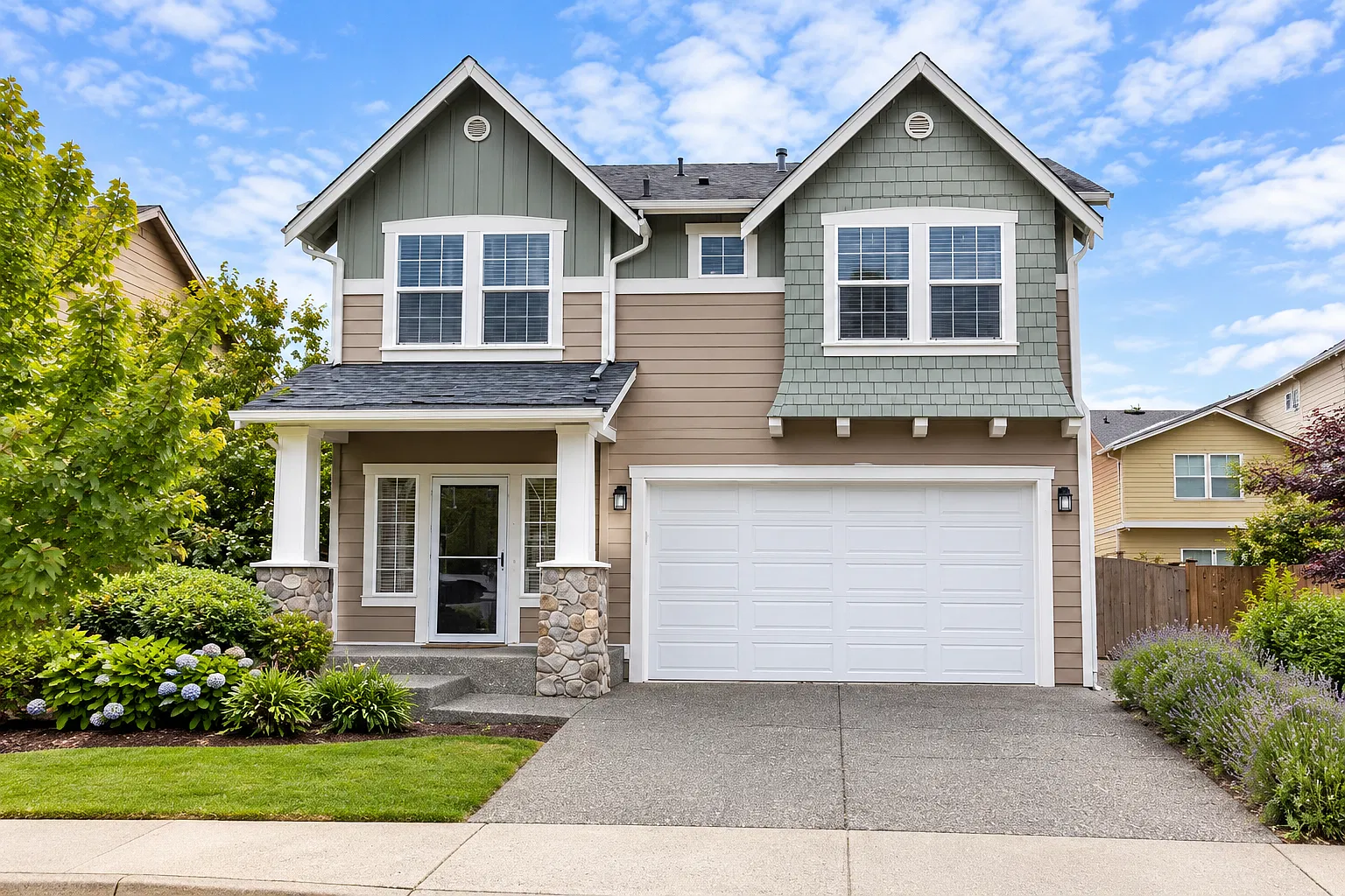 4 bed, 2.5 bath, 2020 sqft, $3,750 — Photo 1