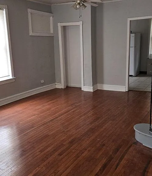 1601 S Lecount St — Photo 2