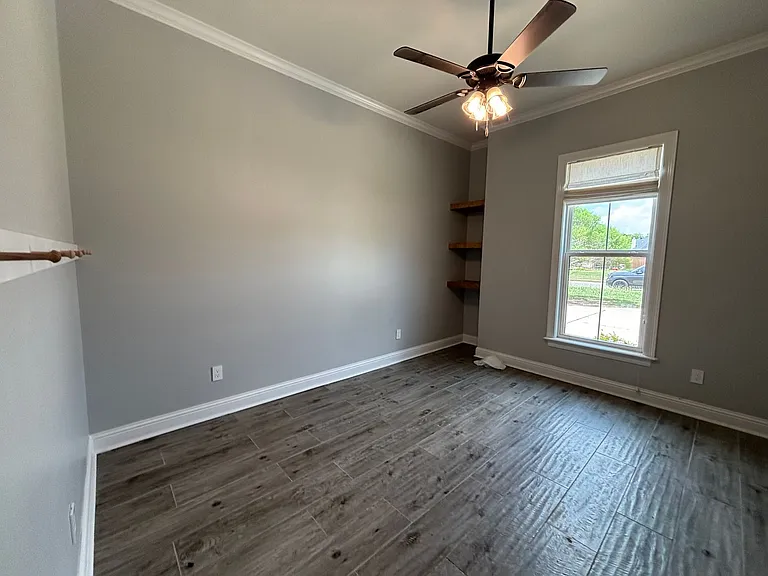 904 Chisolm Trl — Photo 10