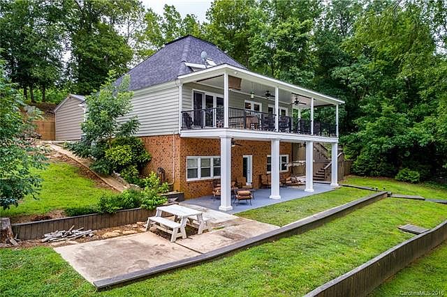 1st image of 230 Arroyo Dr