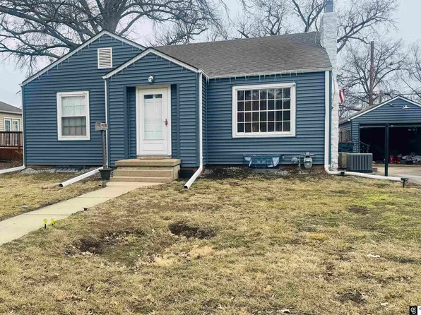 1015 N 13th St, Beatrice, NE 68310