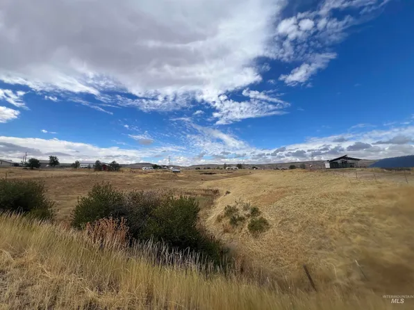2277 Keithly Creek Rd, Midvale, ID 83645