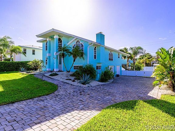 2nd image of 2124 Villa Way