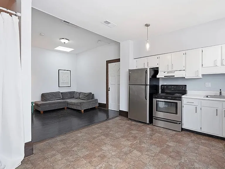 219 Abercorn St #FF3 — Photo 5