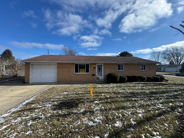 216 Dellsing Dr, Vandalia, OH 45377