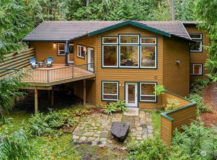 444 Baycliff Dr, Port Townsend, WA 98368