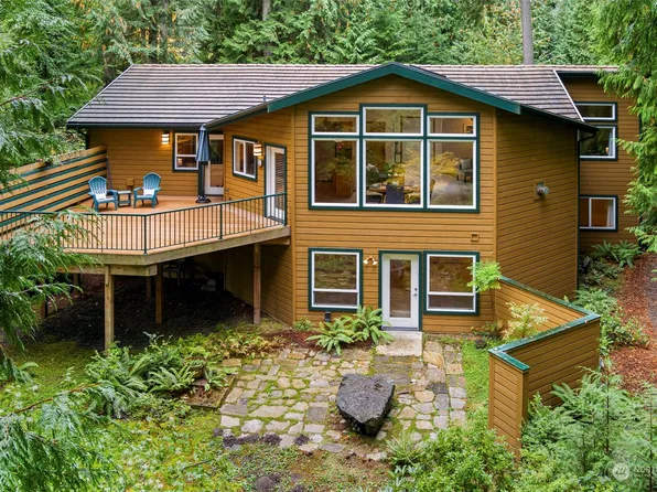 444 Baycliff Drive, Port Townsend, WA 98368