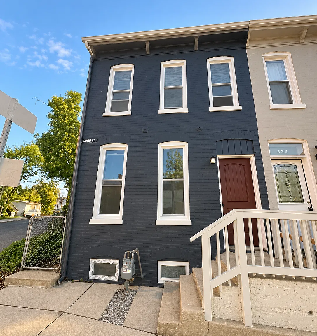 3 bed, 1170 sqft, $1,500 — Photo 1