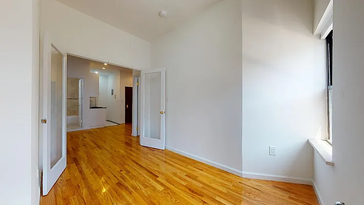 Rented by Bond New York | media 21