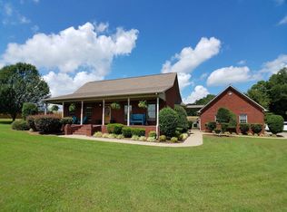 320 Republican Grove Rd, Trezevant, TN 38258