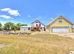 917 Thormeyer Rd, Seguin, TX 78155