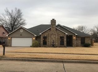 2508 Briar Ridge Rd, Ponca City, OK 74604
