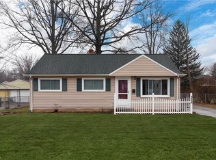 4555 Selhurst Rd, North Olmsted, OH