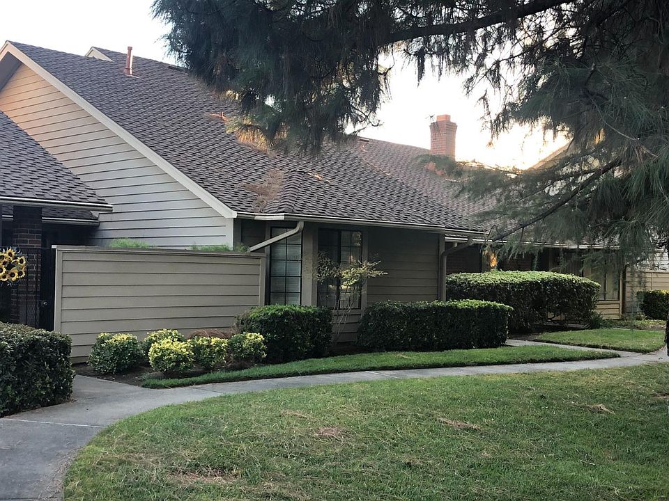 1st image of 922 W Cross St