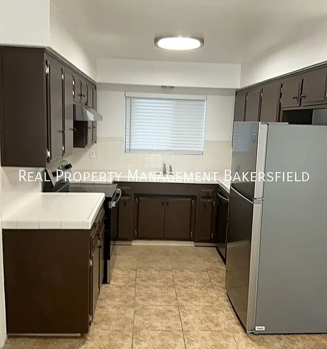 2403 Olive St #2403