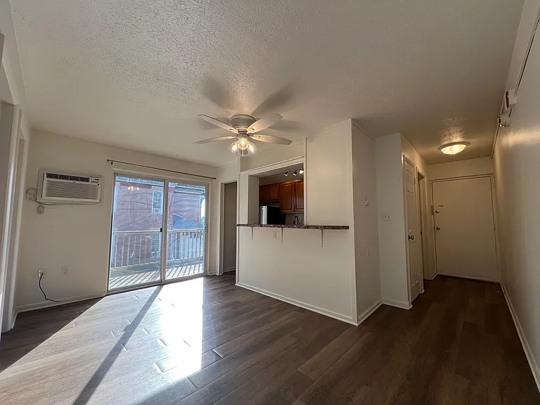 145 Oakland Ave #8 — Photo 6