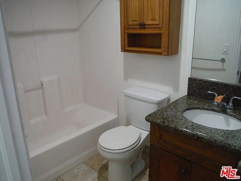 1821 W 12th Pl #2 — Photo 15