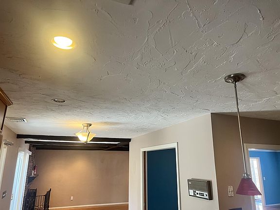 2nd image of 3 Hearthstone Cir