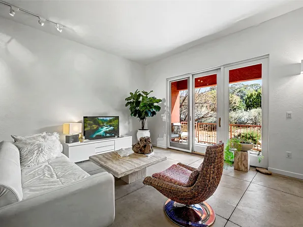 601 Circulo De Morelia Unit 102, Santa Fe, NM 87506