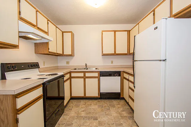951 Furnas Ave — Photo 6