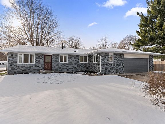 2nd image of 68030 Eagle Lake Rd