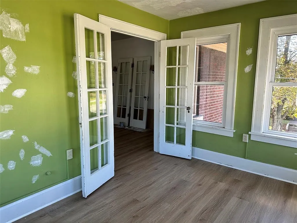 2 bed, 1.0 bath, 1300 sqft, $1,400 — Photo 3