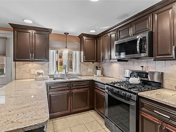 2nd image of 70 Stella Dr