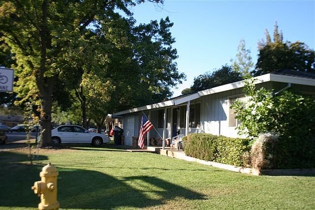 904 J Street