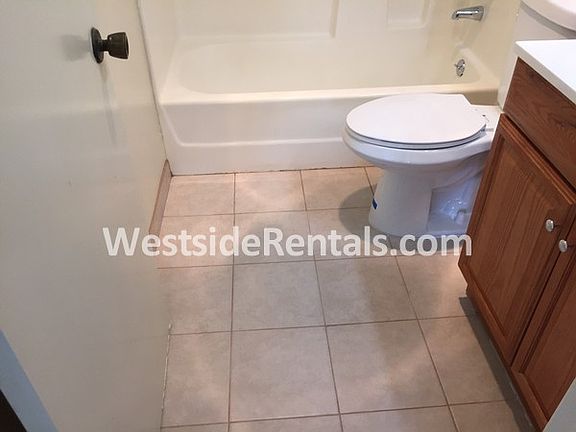 3rd image of 2729 Fairmount Ave APT 7