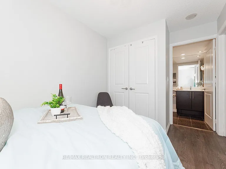 65 Liberty St #418 — Photo 9