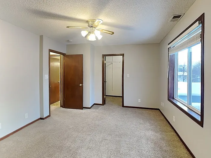 891 Hazelwood St — Photo 9