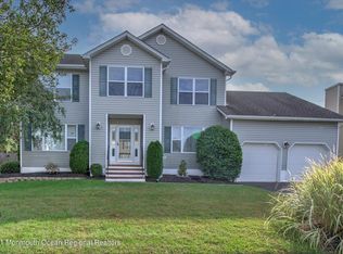 12 Deborah Ln, Howell, NJ 07731