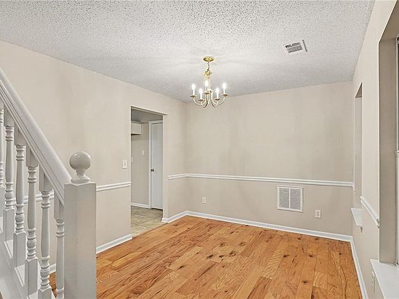 3rd image of 1067 Misty Meadows Point