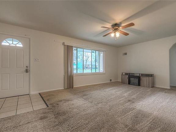 4th image of 2745 N 46th St