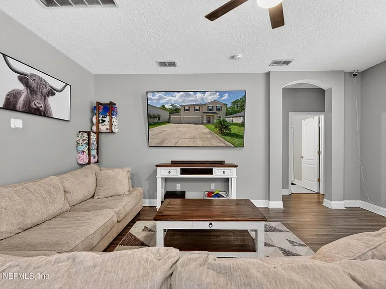 2038 Creekmont Dr — Photo 3