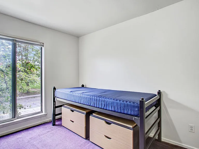 1335 S University Ave — Photo 10