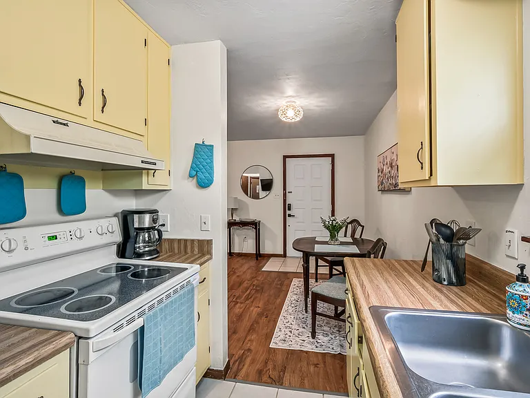 432 Teal Ln #A — Photo 14