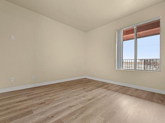 4th image of 12737 Rosecrans Ave #35.7
