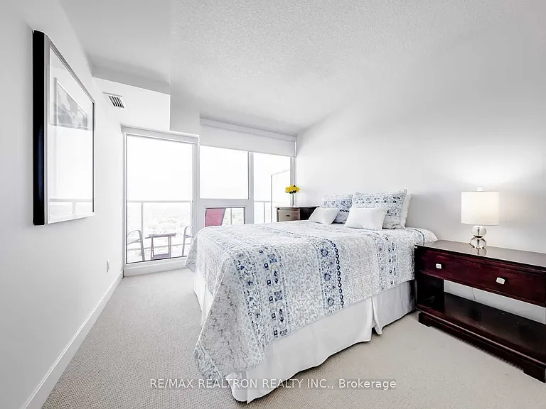 72 Esther Shiner Blvd #2010 — Photo 11